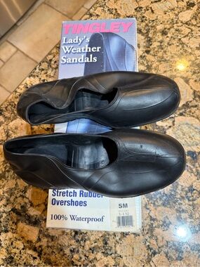 Tingley Black Lady's Weather Stretch Rubber Overshoes size S (5-6 1/2 ) NEW